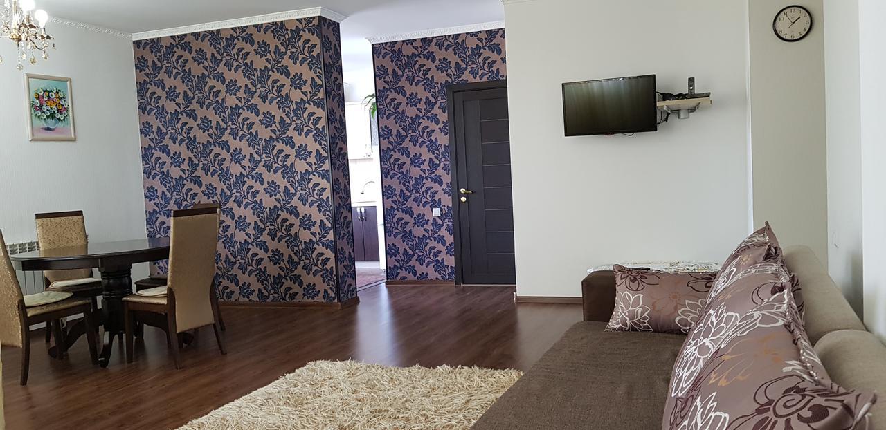 Apartment Lazurniy Астана Экстерьер фото